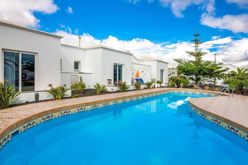 Luxurious Bungalow A2 In A Quiet Complex With Pool 100M From The Sea ชาร์โก เดล ปาโล ภายนอก รูปภาพ